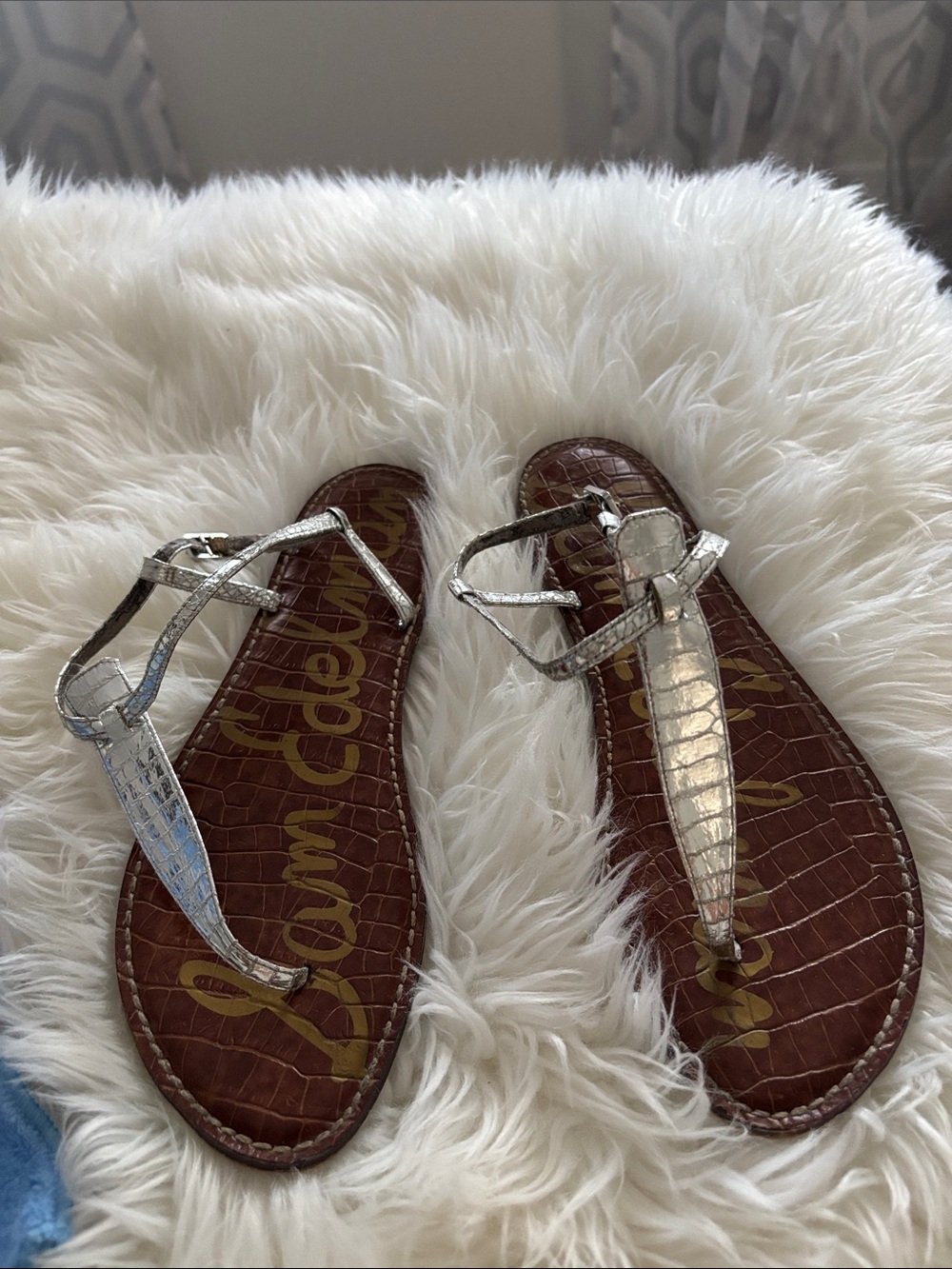 Sam Edelman Silver Croc-Embossed T-Strap Sandals